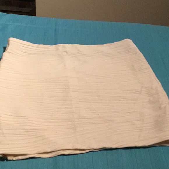 Skirt - Picture 2 of 2